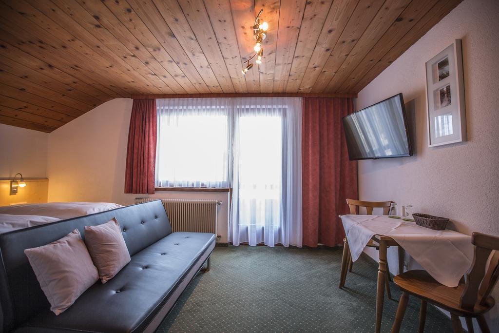 Gästehaus-Pension Barbara Andelsbuch Ruang foto